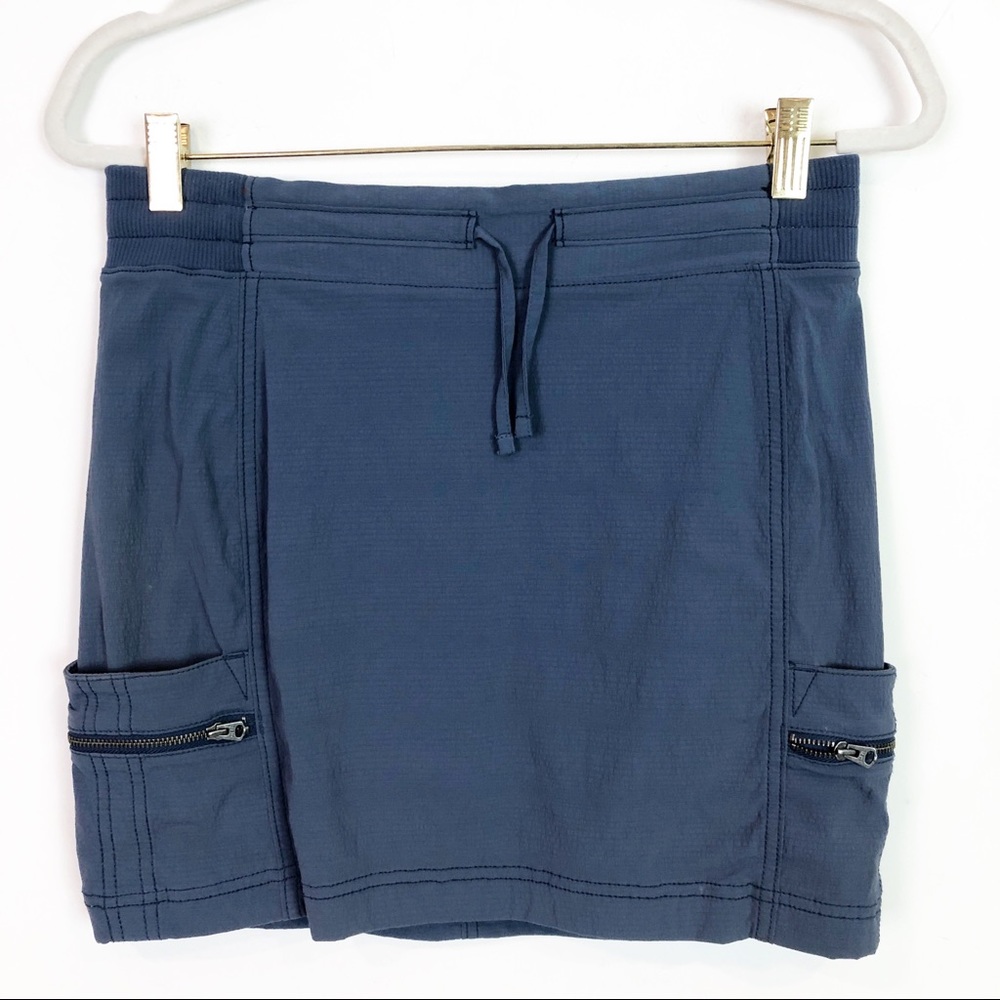 ATHLETA BLUE ATHLETIC ACTIVEWEAR SKORT WITH WAIST TIE AND SIDE POCKETS